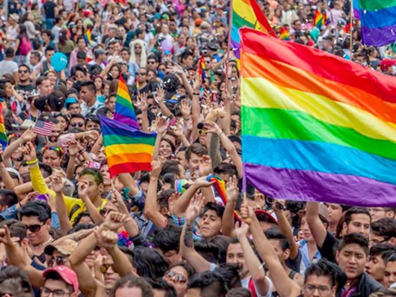 México se suma a la adopción homoparental
