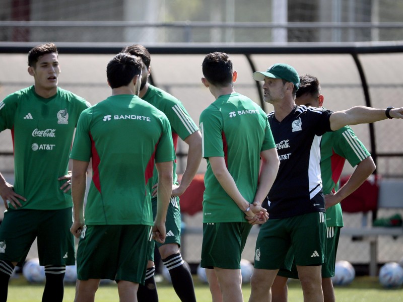 México viaja con plantel completo a Arizona