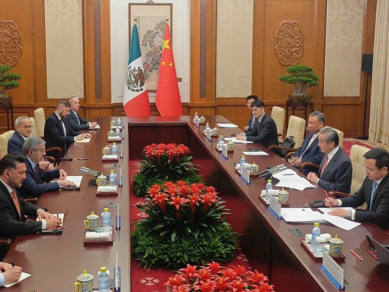 México y China refuerzan su alianza estratégica en Pekín