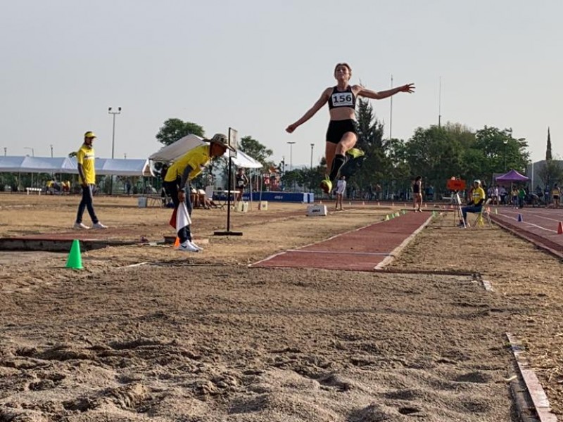 Michoacana gana oro en Campeonato Nacional Abierto de Atletismo