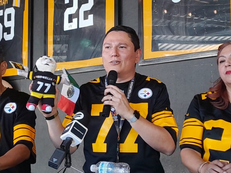 Michoacano seleccionado como Fanático Internacional por los Steelers