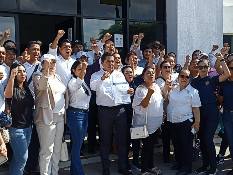 Miembros de la UAS se manifestaron frente a fiscalía