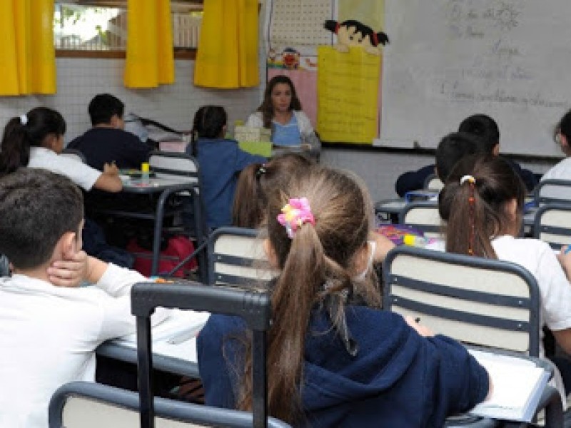 Migración de escuelas privadas a públicas será la próxima semana