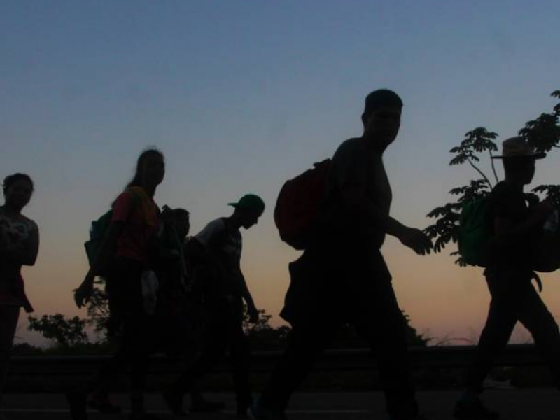 Migrantes deben solicitar asilo en México