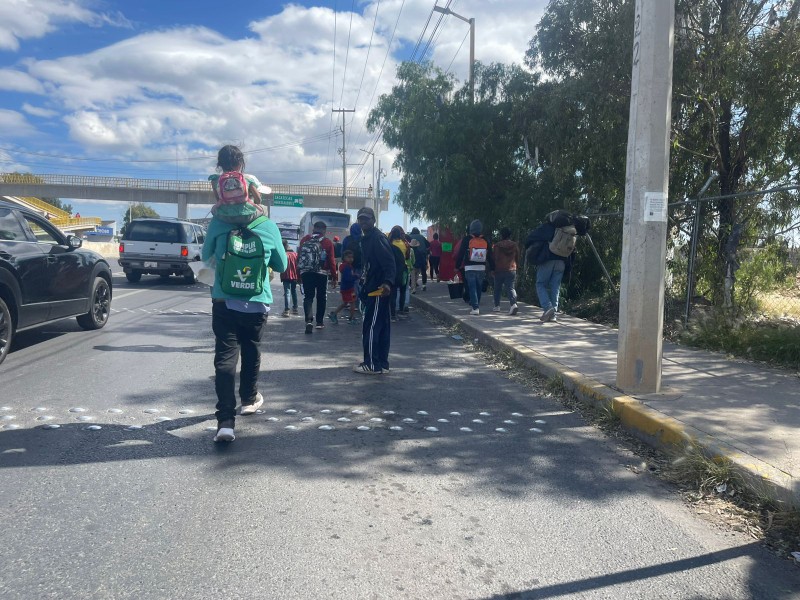 Migrantes denuncian malos tratos de autoridades en Zacatecas