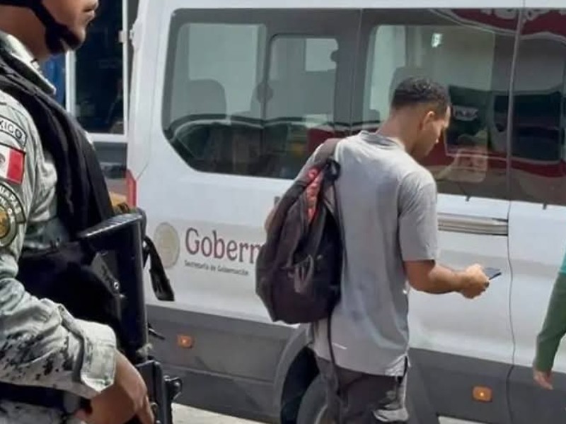 Migrantes desisten seguir en caravana y retornan a Tapachula