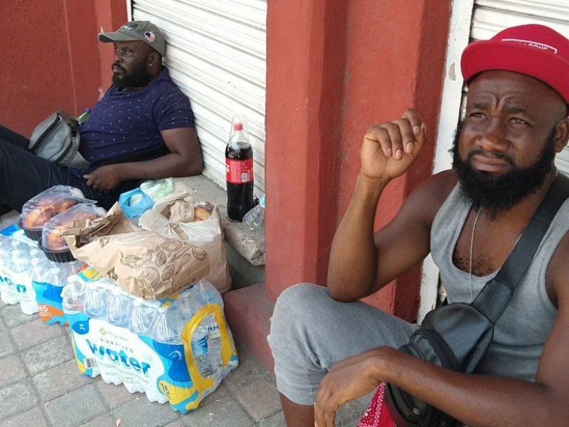Migrantes haitianos ya no tienen dónde dormir