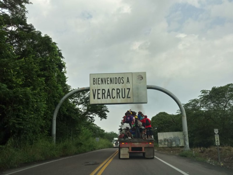 Migrantes ingresan a territorio veracruzano