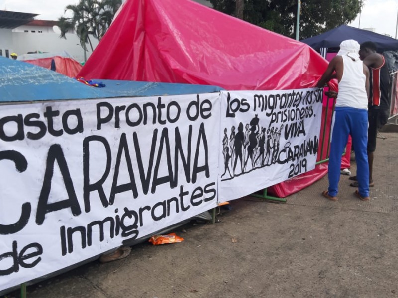 Migrantes preparan caravana hacia el norte del país