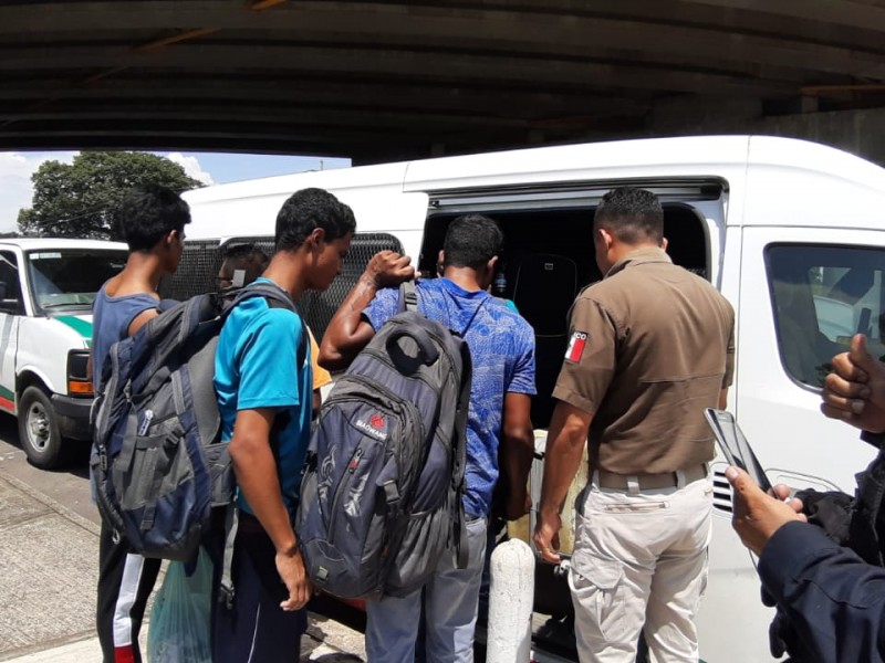 Migrantes transnacionales continúan su arribo a Chiapas