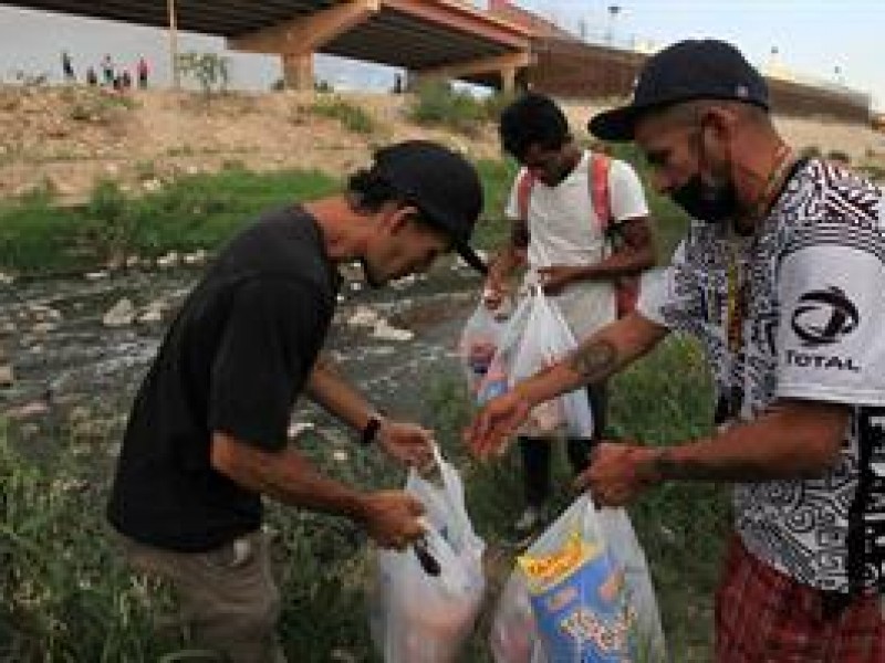 Migrantes Venezolanos saturan la frontera de México con Estados Unidos