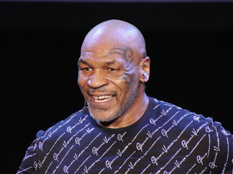 Mike Tyson sale del retiro a sus 54 años