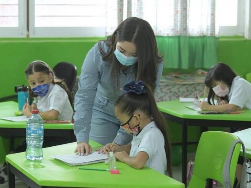 Mil 098 escuelas se suman a la presencialidad en Sinaloa