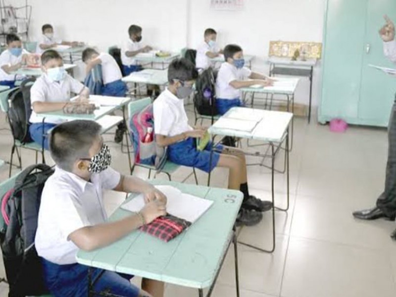 Mil 64 planteles afectados por escuelas de tiempo completo