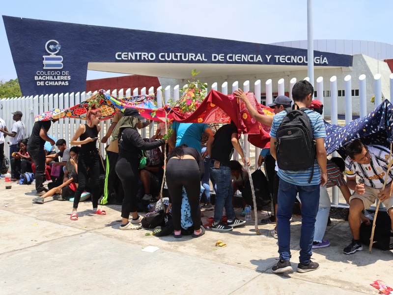 Miles de migrantes llegan a México solicitando Formato Migratorio Múltiple