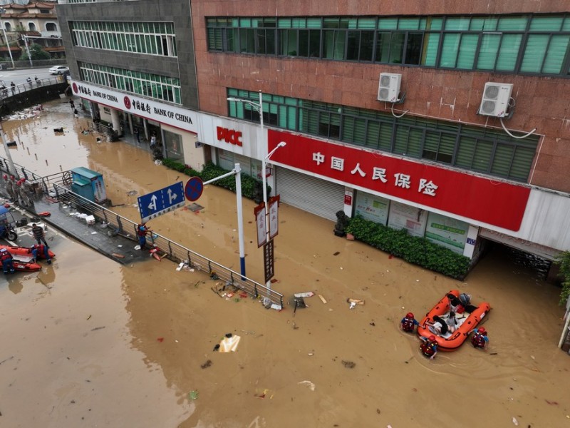 Miles de personas evacuadas en China tras torrenciales lluvias