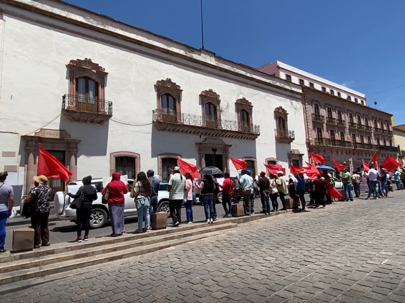 Militantes de Antorcha Campesina exigen justicia por Guerrerenses asesinados