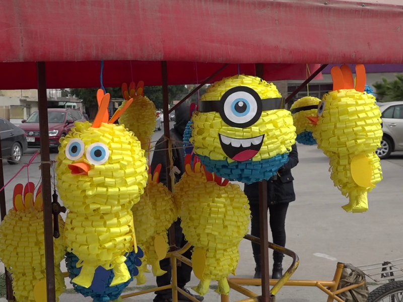 Mini piñatas para coleccionistas de personajes animados