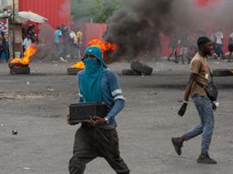 Ministro de justicia haitiano condena violencia en su país.