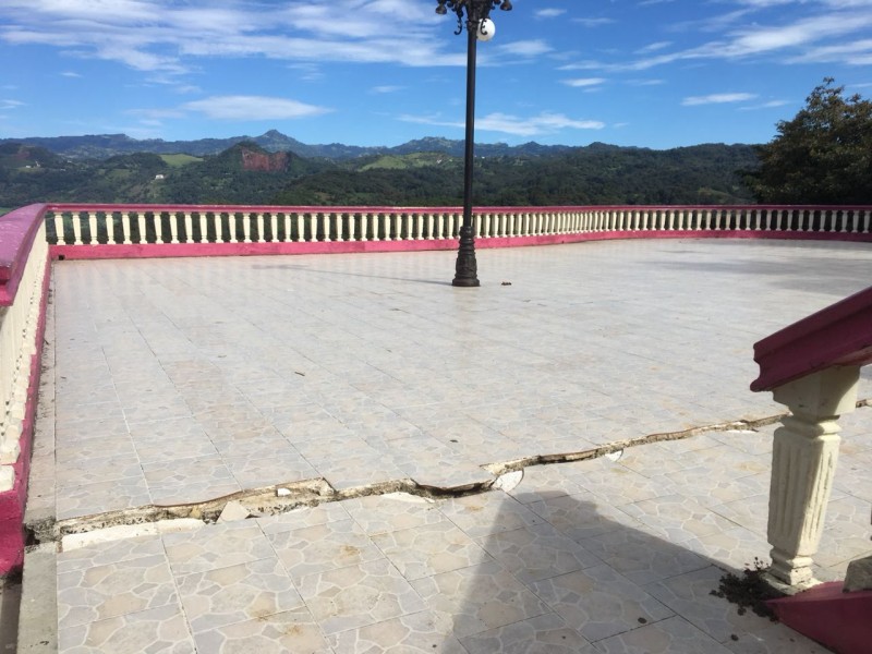 Mirador de Naolinco sigue afectado tras sismo