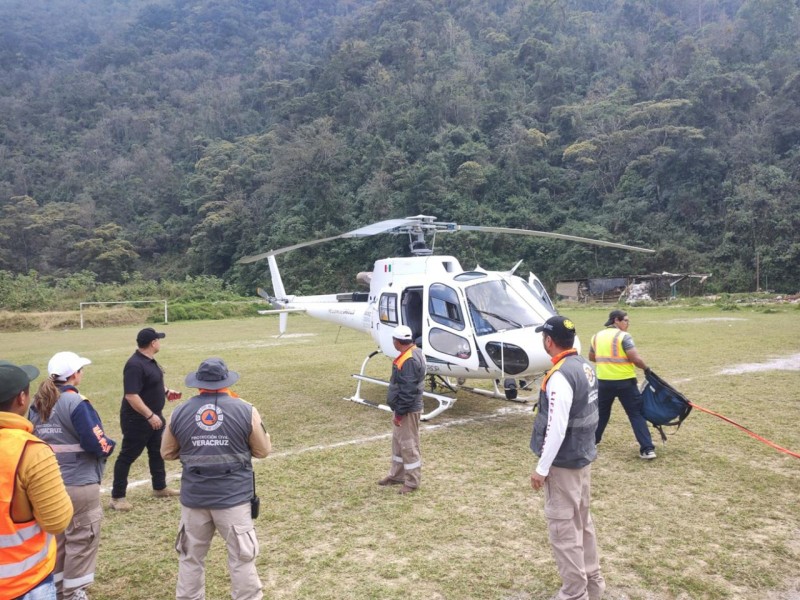 Autoridades establecen puente aéreo en Mixtla de Altamirano tras derrumbe