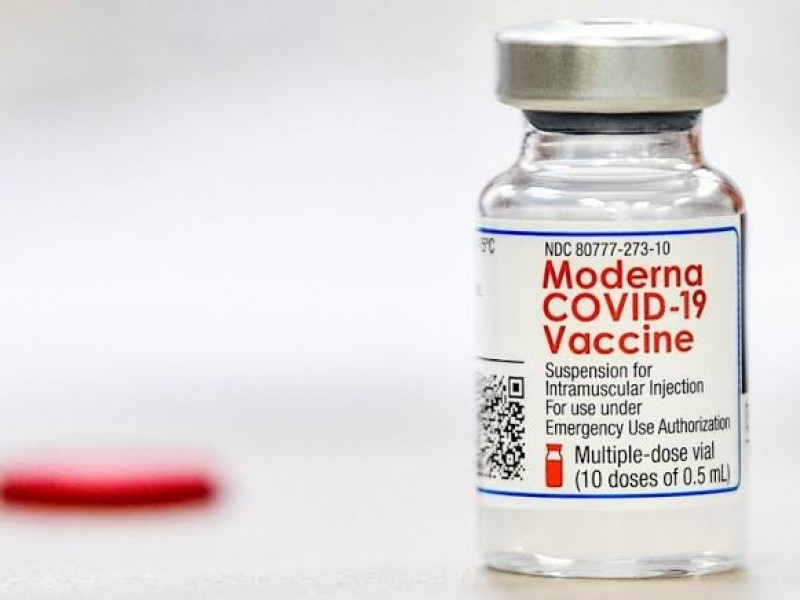 Moderna reporta mayor respuesta de su vacuna ante variante omicrón