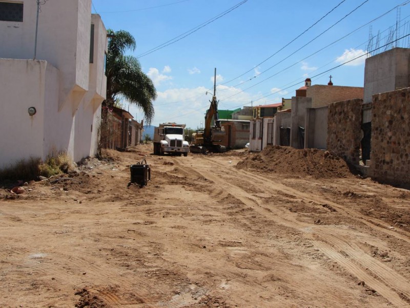 Modernizan vialidades en Tequisquiapan