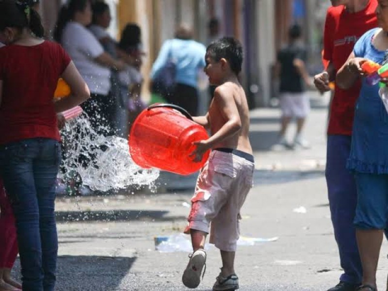 Mojarse en sábado de gloria no es tradición católica