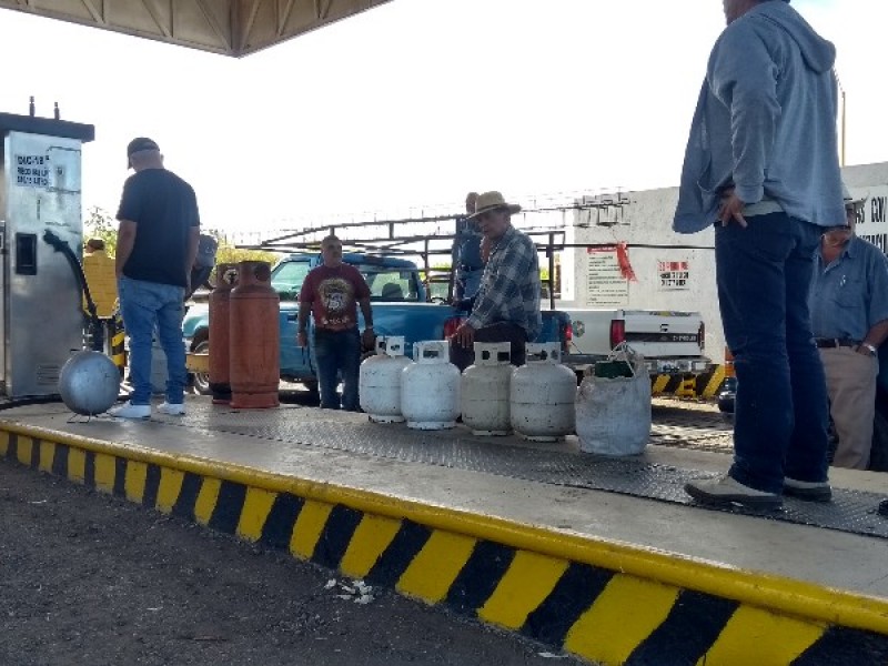 Molestia entre ciudadanos por desabasto de gas