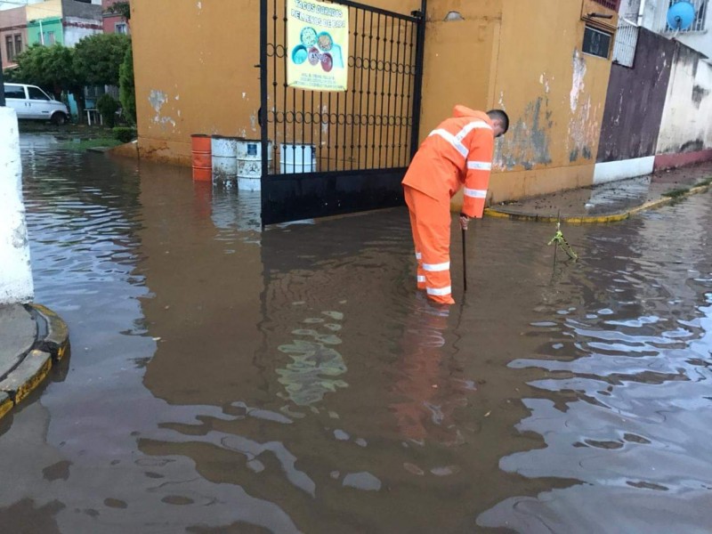 Monitorean focos rojos por encharcamientos en Zamora