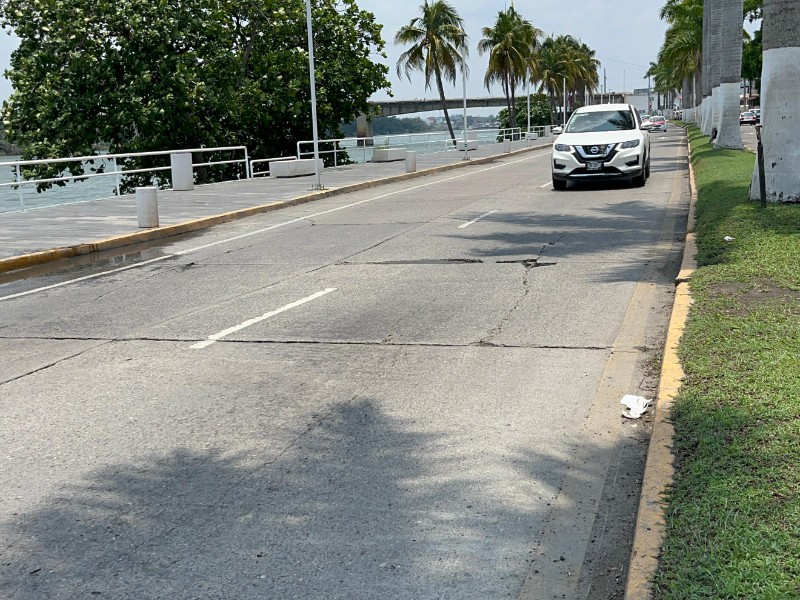 Monitorean más hundimientos en calles de la ciudad