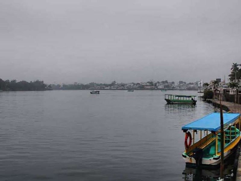 Monitorean paso de la  Onda Tropical 17 en Veracruz