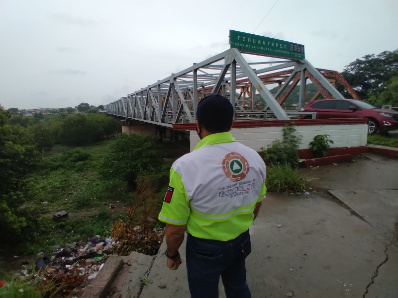 Monitorean río Tehuantepec, ante incremento de la presa Benito Juárez