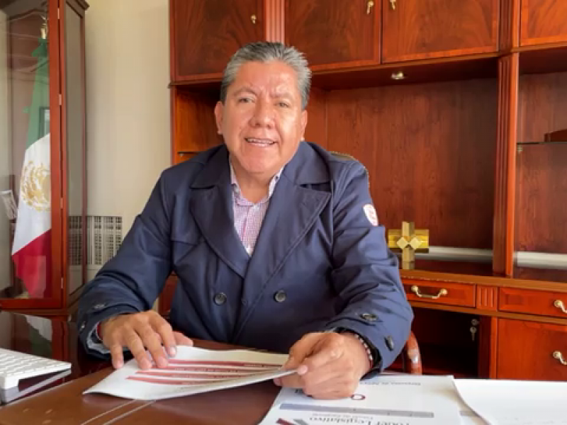 Monreal se proclama a favor de docentes