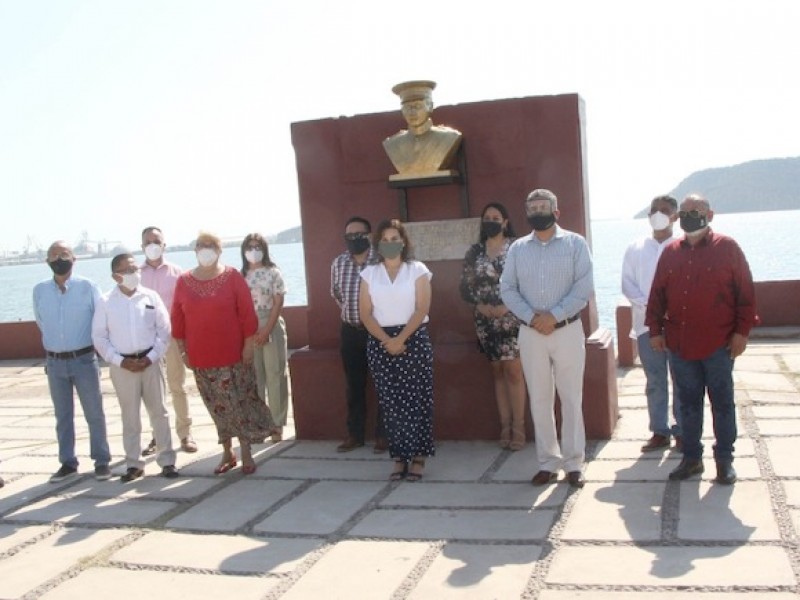 Monumentos, oportunidad para recordar la historia