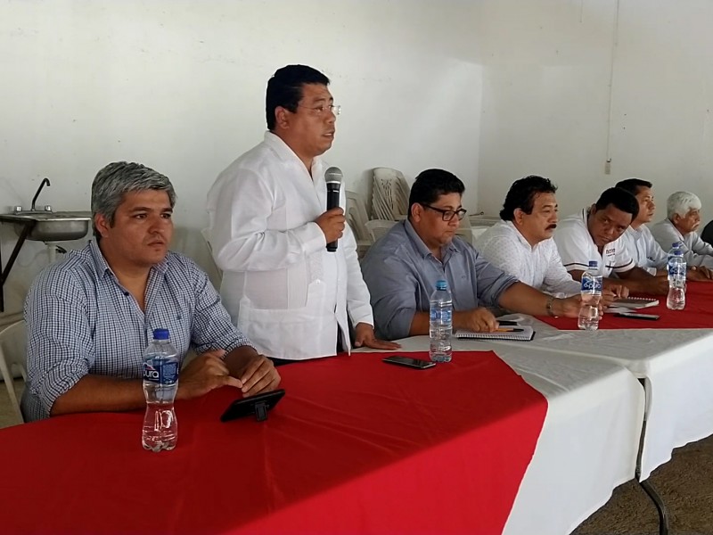 Morena dividido en Zihuatanejo y Petatlán reconoce diputado