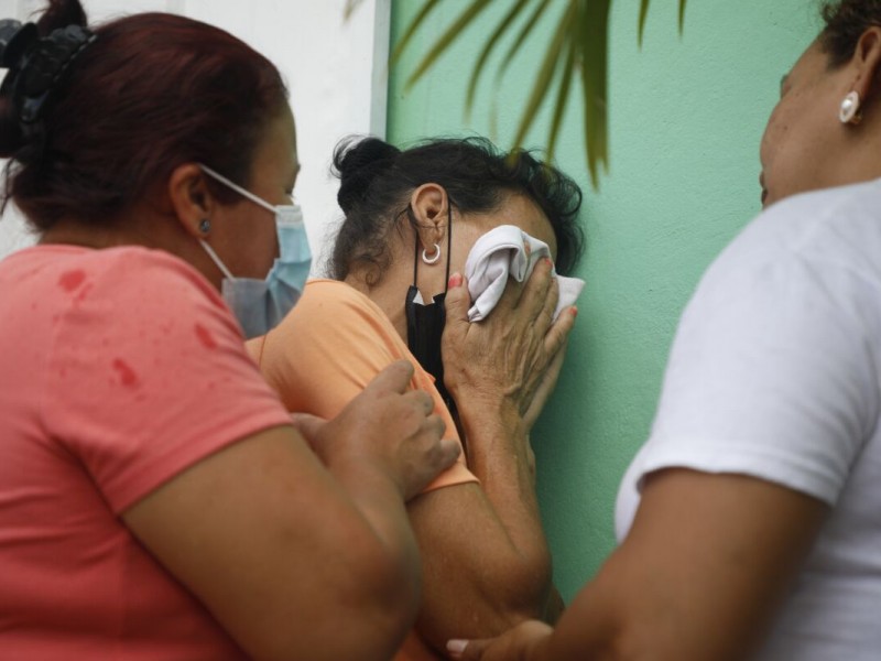 Motín en cárcel de Honduras deja 41 mujeres muertas