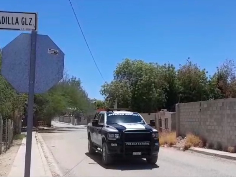 Motocicletas armados chocan contra vehículo