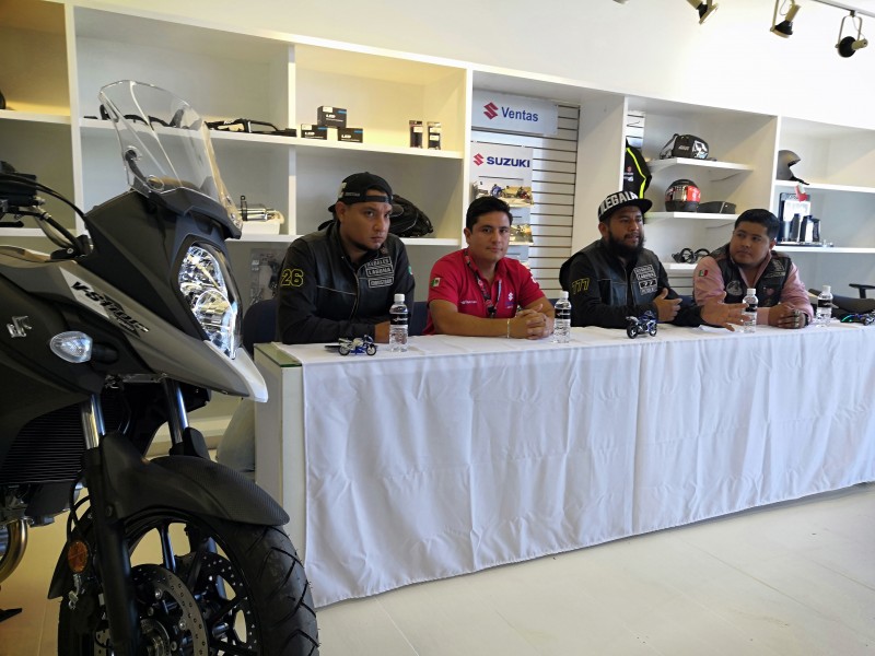 Motoclub Ilegales festeja aniversario