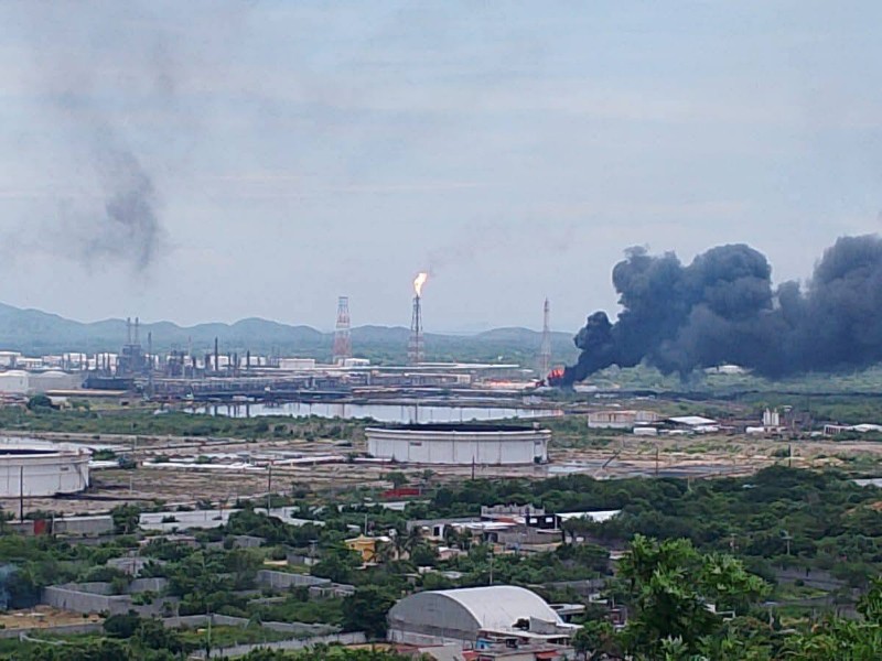 PEMEX descarta incendio en la refinería de Salina Cruz que generaron alarma