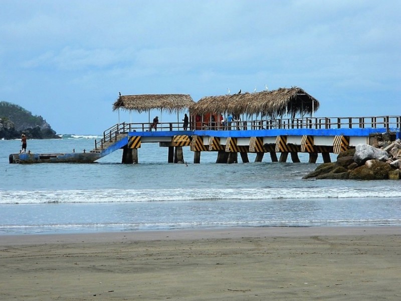 Muelle de playa Linda continúa parcialmente inhabilitado