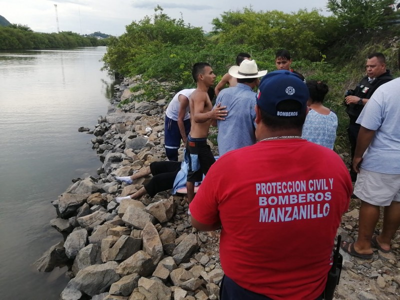 Muere ahogado en Manzanillo, logra rescatar a su hija