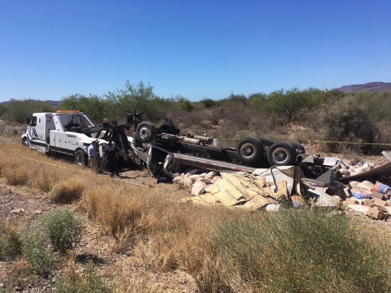 Muere conductor en carretera