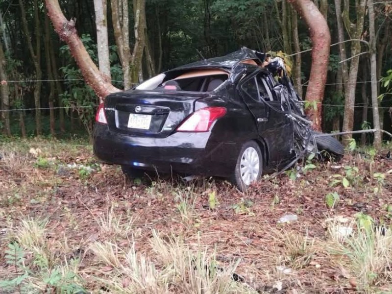 Muere conductor en choque sobre carretera Tuxtepec-Loma Bonita
