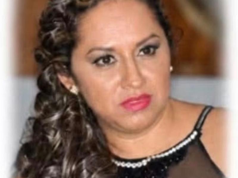 Muere dentista lesionada en accidente carretero de Petatlán