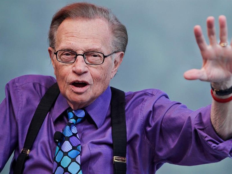 Muere el reconocido presentador de televisión Larry King