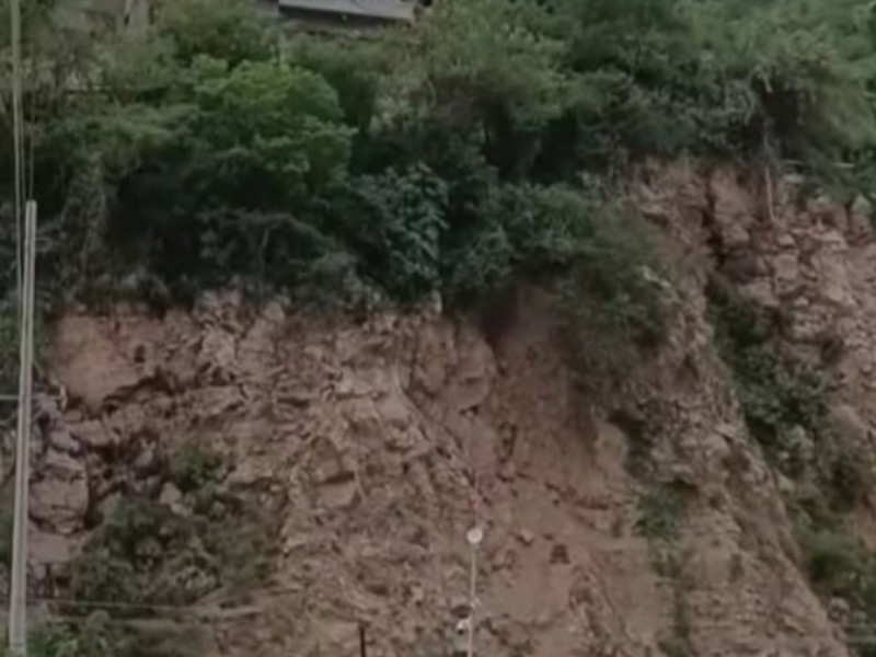 Muere estudiante al caerle una piedra en la cabeza en Tlapa
