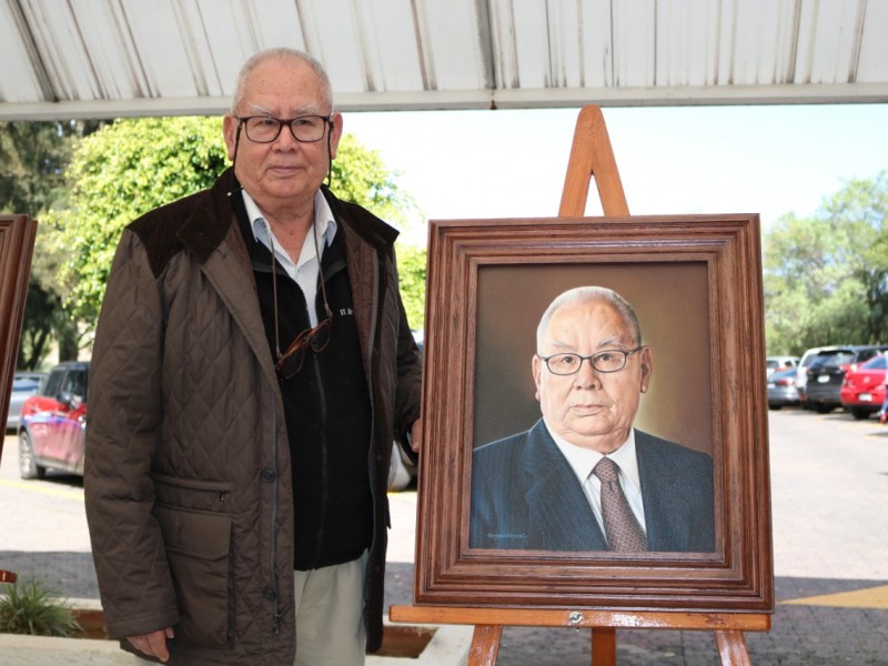 Muere ex gobernador de Michoacán, Carlos Torres Manzo