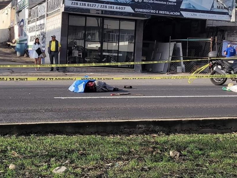 Muere hombre atropellado en carretera Xalapa-Veracruz