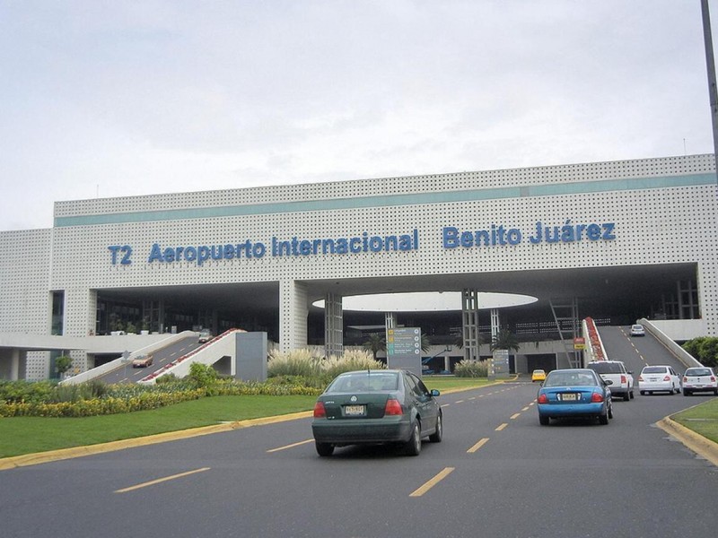 Muere hombre en Terminal 2 del AICM